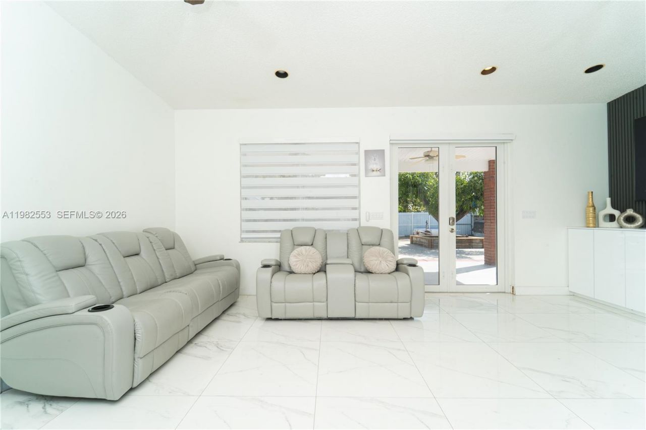 172 W 17th St , Hialeah, FL 33010 Photo