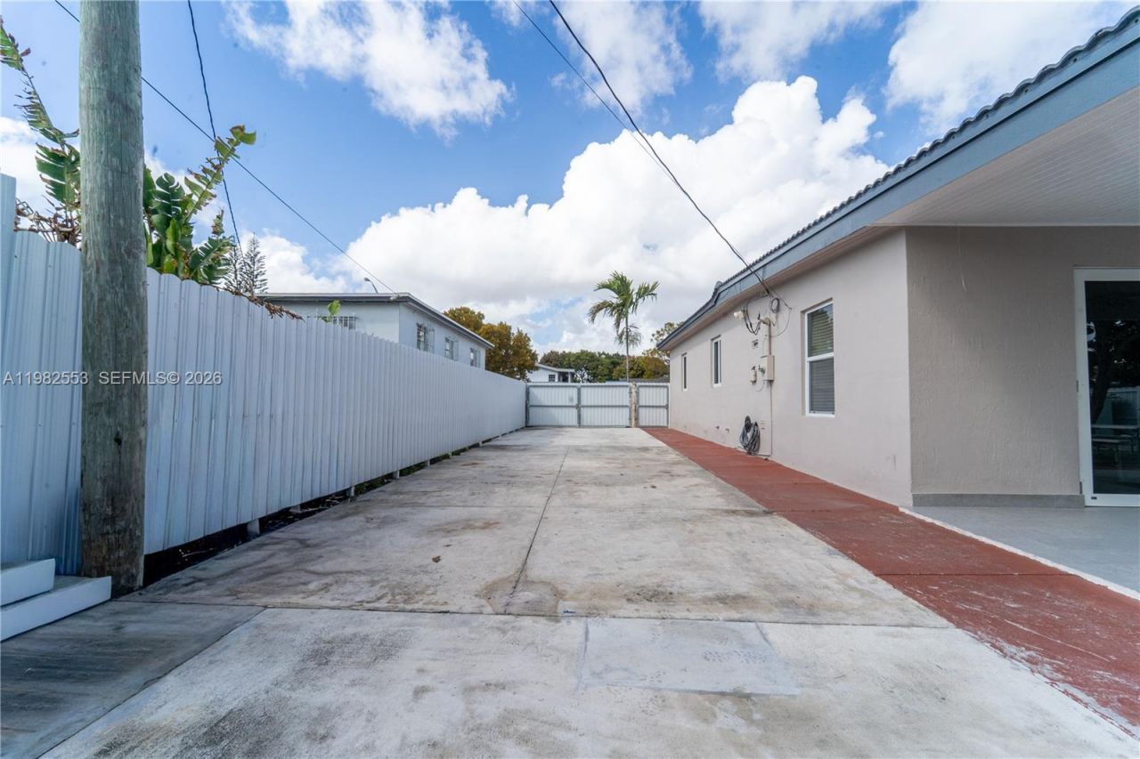 172 W 17th St , Hialeah, FL 33010 Photo
