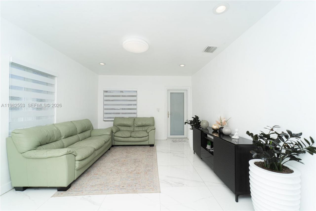 172 W 17th St , Hialeah, FL 33010 Photo