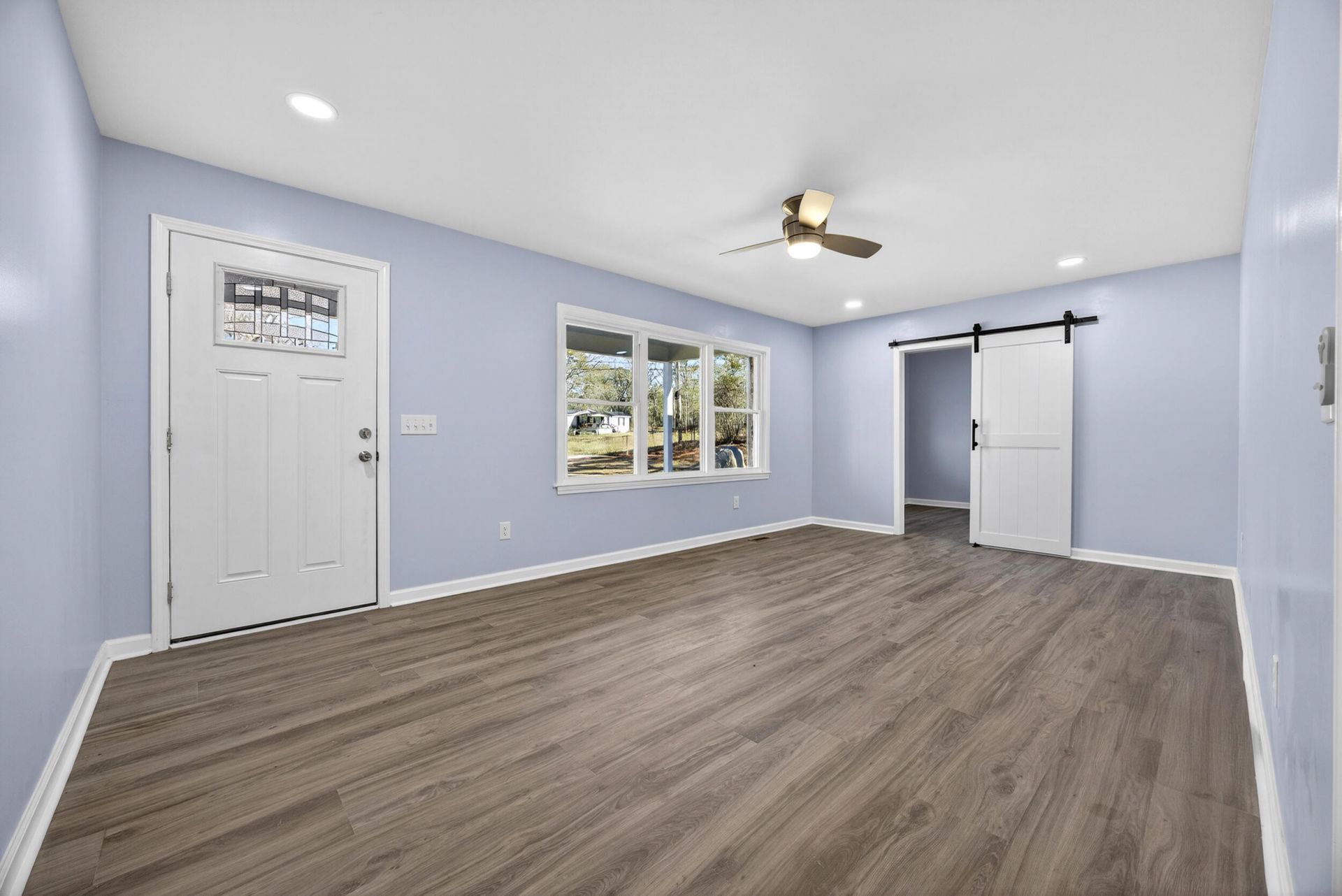 5513 NE Columbia Road Photo 4