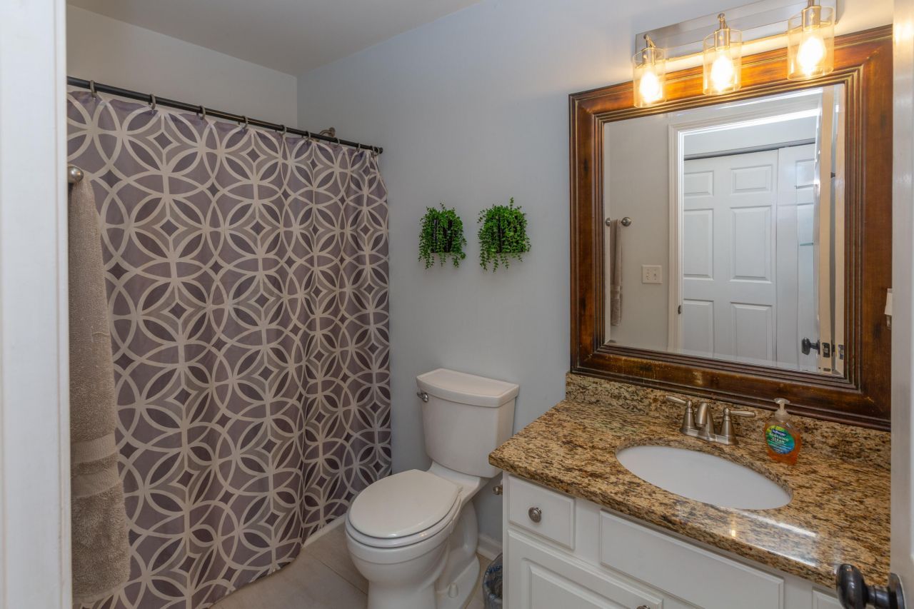 518 Holiday Drive Photo 14