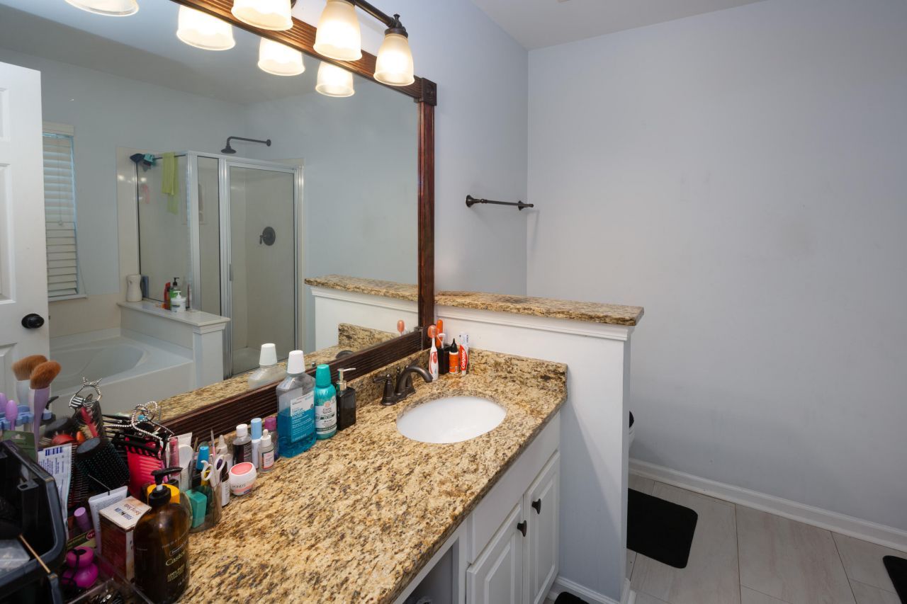 518 Holiday Drive Photo 19