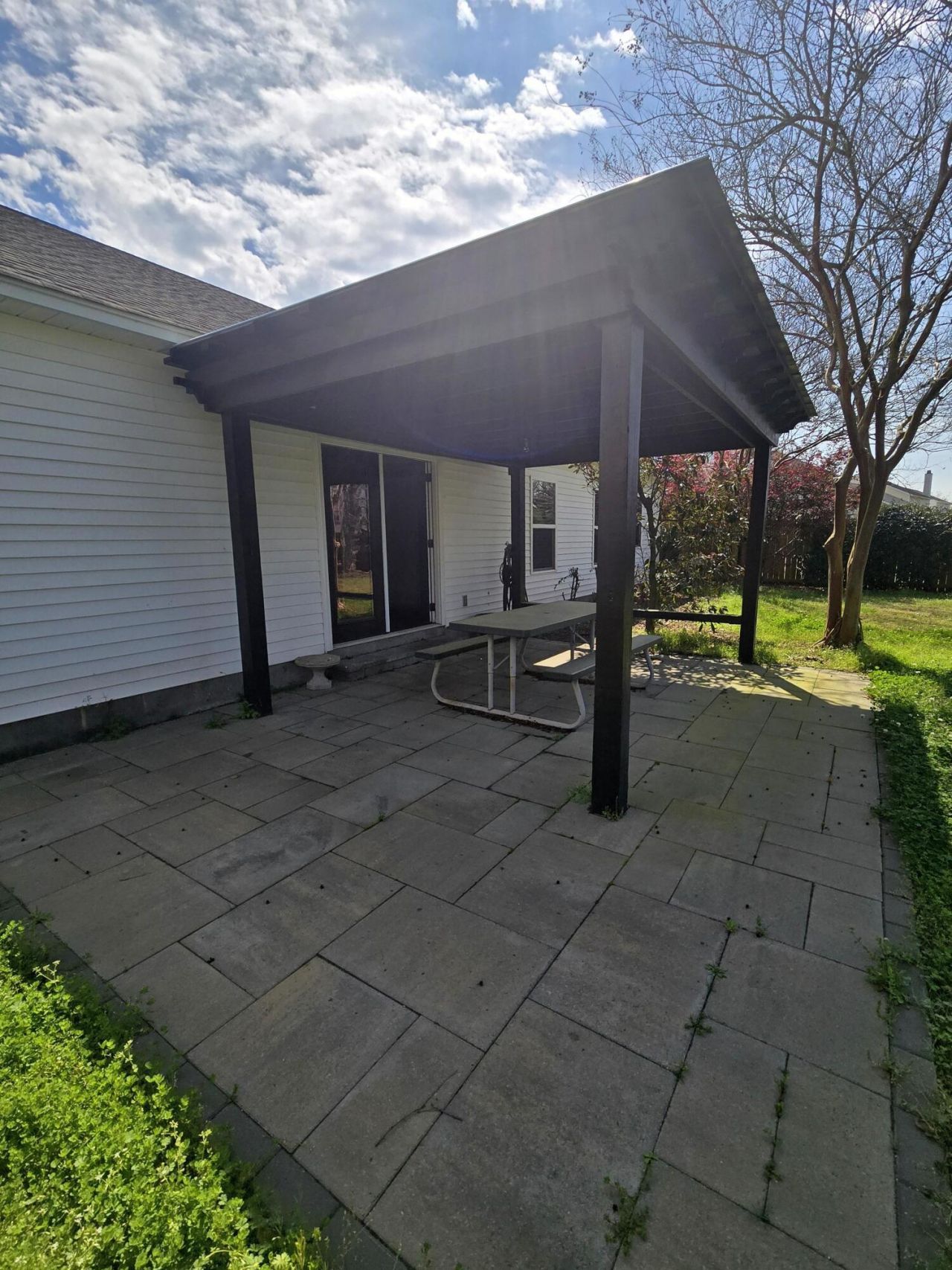 518 Holiday Drive Photo 27