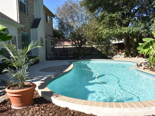 404 Cripple Creek RD, Cedar Park, TX 78613