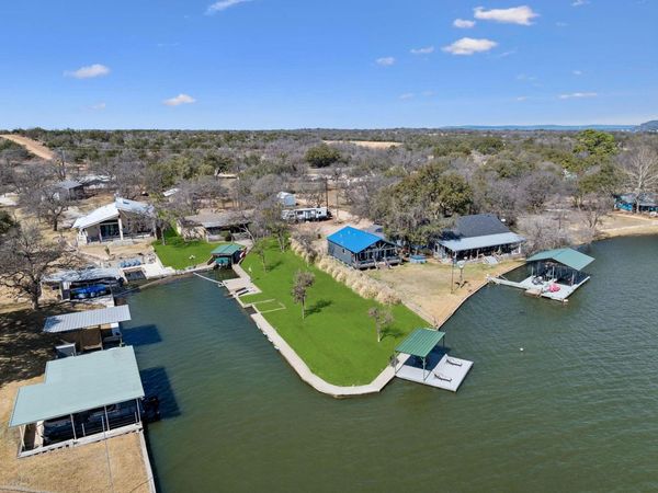 506 Ranch Road 2233 , Llano, TX 78643