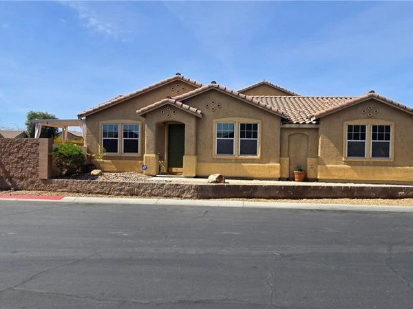 5377 Sleeping Cat Street, Las Vegas, NV 89122