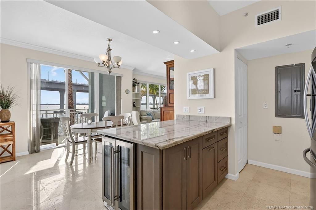 215 NW Flagler Avenue, Unit 203, Stuart, FL 34994 Photo