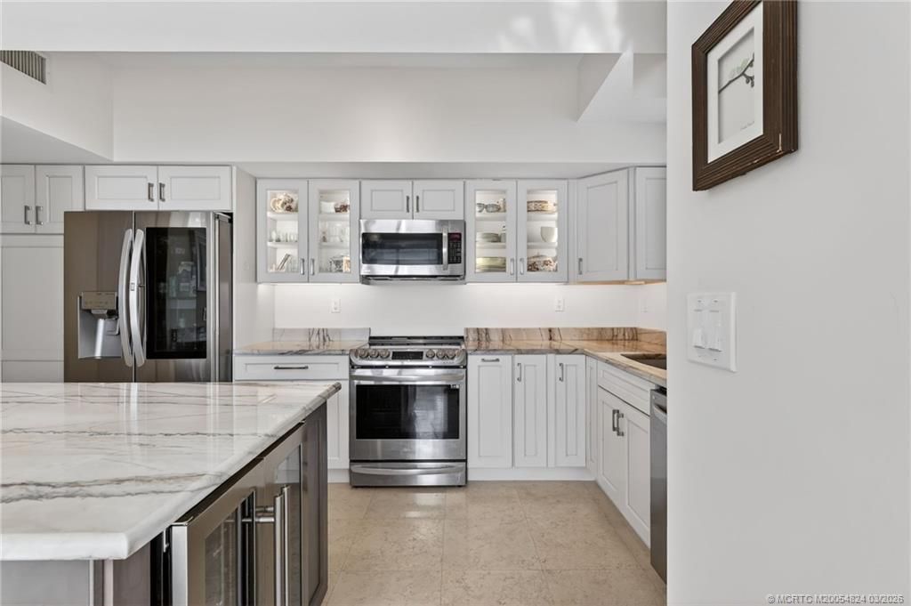 215 NW Flagler Avenue, Unit 203, Stuart, FL 34994 Photo