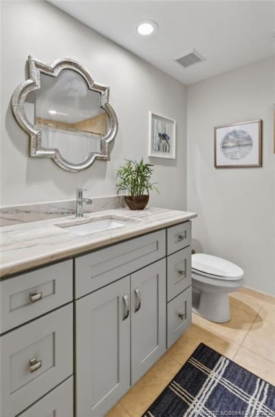 215 NW Flagler Avenue, Unit 203, Stuart, FL 34994 Photo