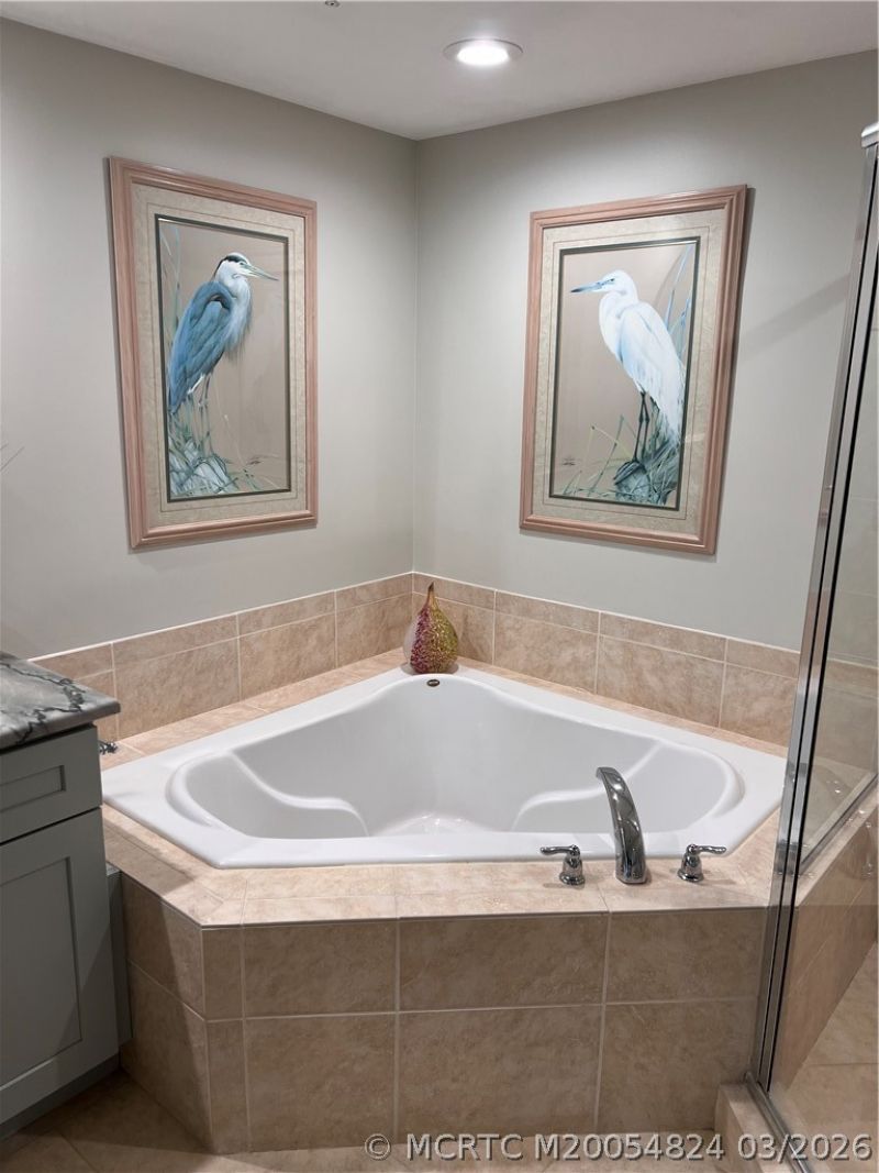 215 NW Flagler Avenue, Unit 203, Stuart, FL 34994 Photo