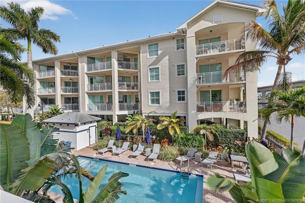 215 NW Flagler Avenue, Unit 203, Stuart, FL 34994 Photo