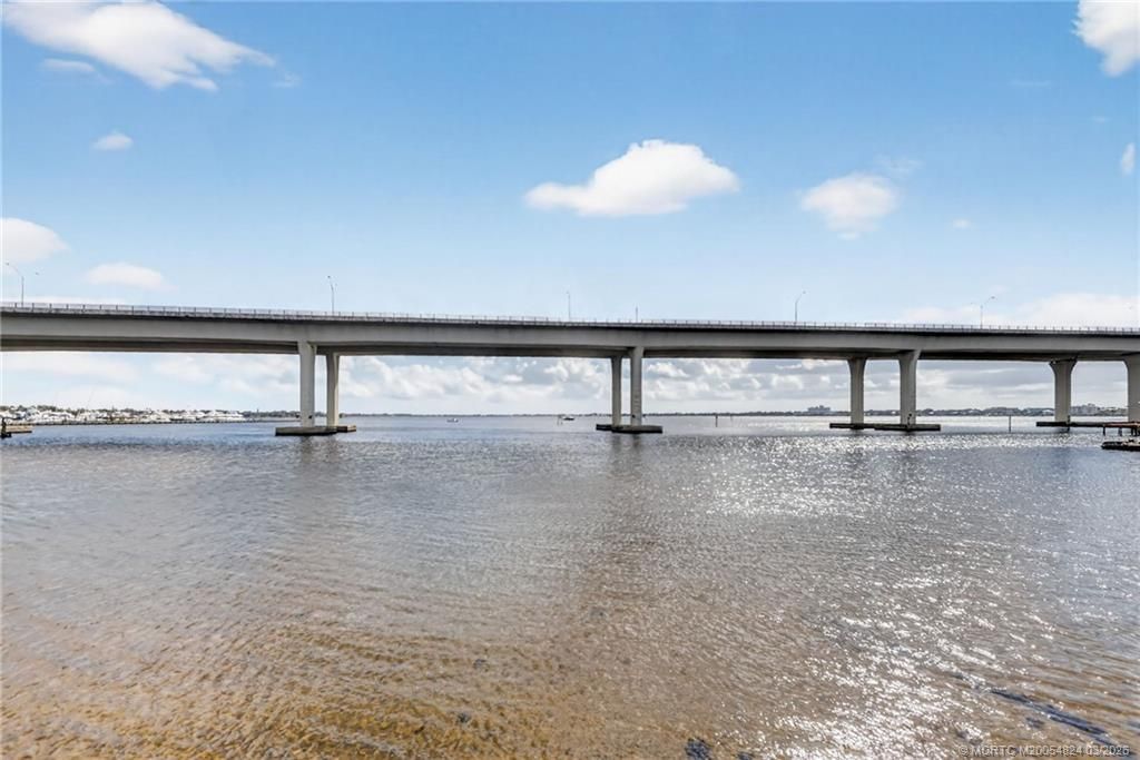 215 NW Flagler Avenue, Unit 203, Stuart, FL 34994 Photo