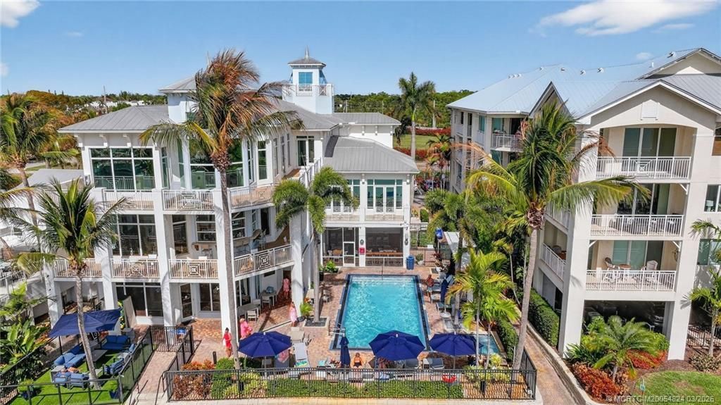215 NW Flagler Avenue, Unit 203, Stuart, FL 34994 Photo