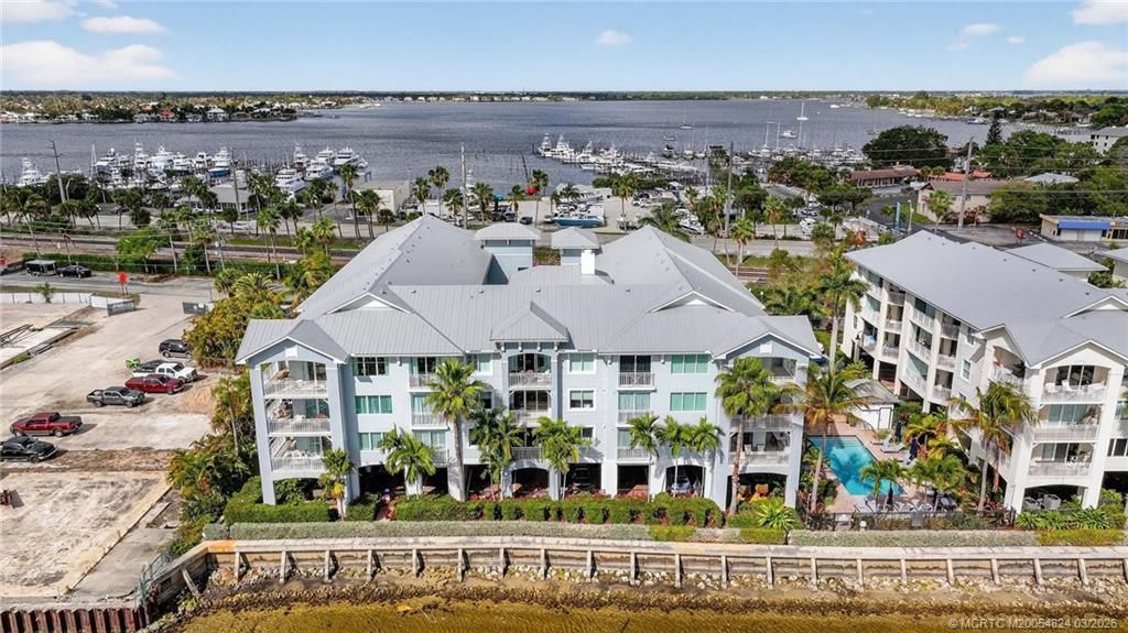 215 NW Flagler Avenue, Unit 203, Stuart, FL 34994 Photo