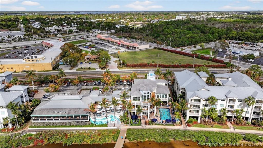 215 NW Flagler Avenue, Unit 203, Stuart, FL 34994 Photo