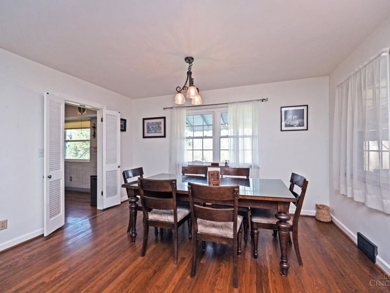 7651 Sagamore Drive, Cincinnati, OH 45236 Photo 19