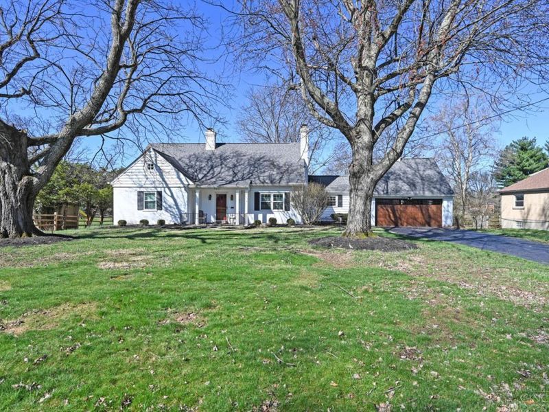 7651 Sagamore Drive, Cincinnati, OH 45236 Photo 3