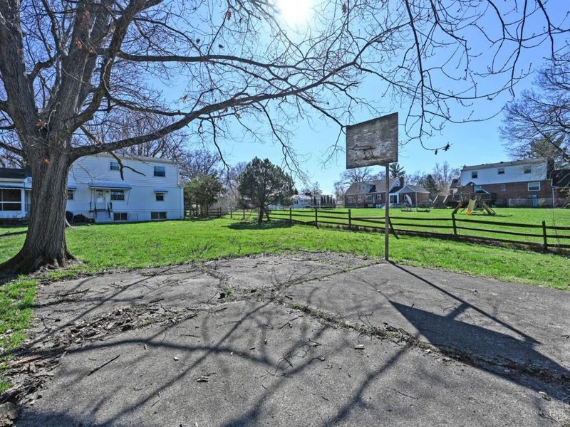 7651 Sagamore Drive, Cincinnati, OH 45236 Photo 46