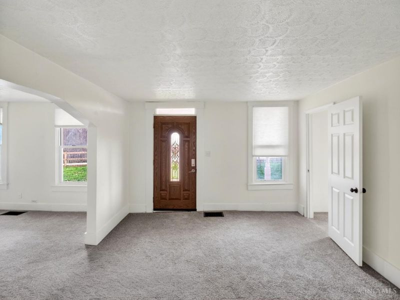 8371 S St Rt 48, Maineville, OH 45039 Photo 4