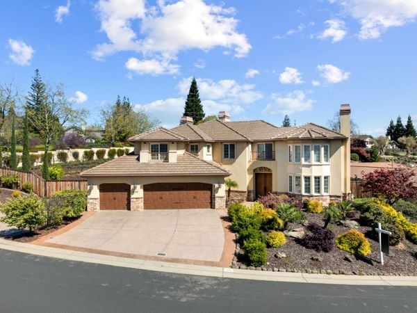 600 Landrise Ct, Folsom, CA 95630