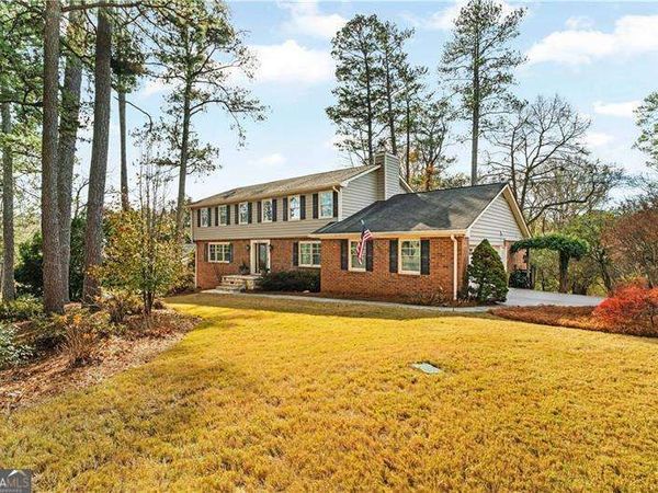 3011 Castleton Way, Marietta, GA 30062