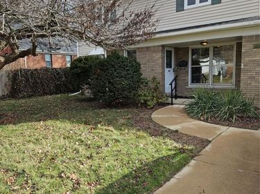 9247 William Street , Taylor, MI 48180