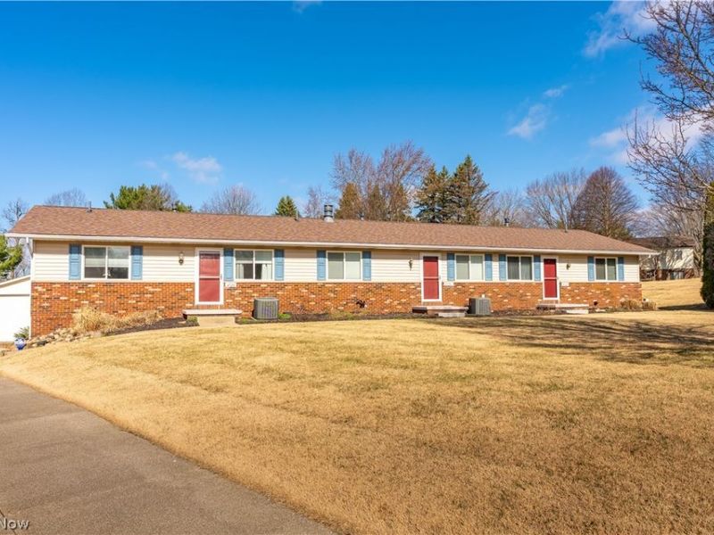 4522-4526 Camelot Circle, Uniontown, OH 44685 Photo 1