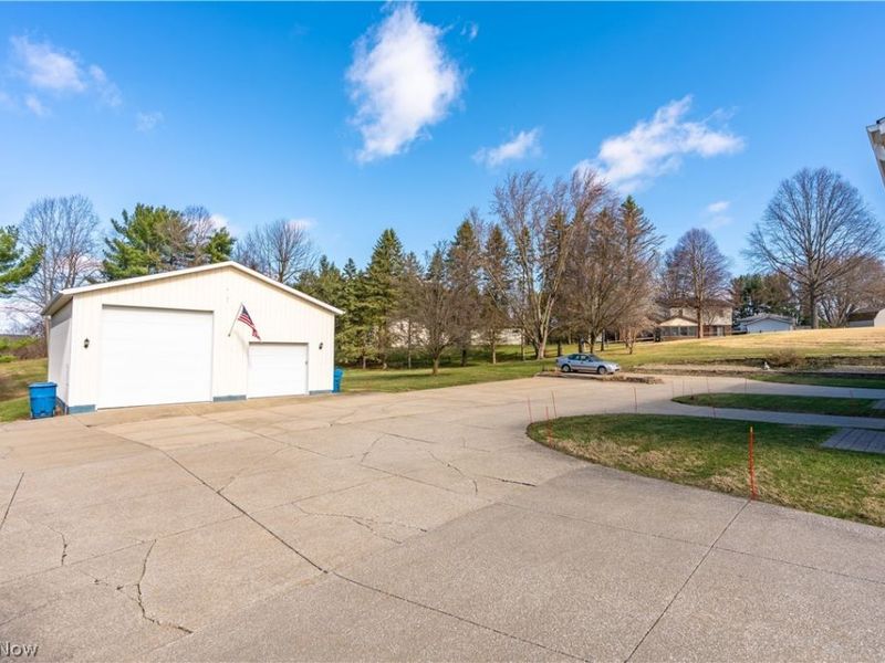 4522-4526 Camelot Circle, Uniontown, OH 44685 Photo 17