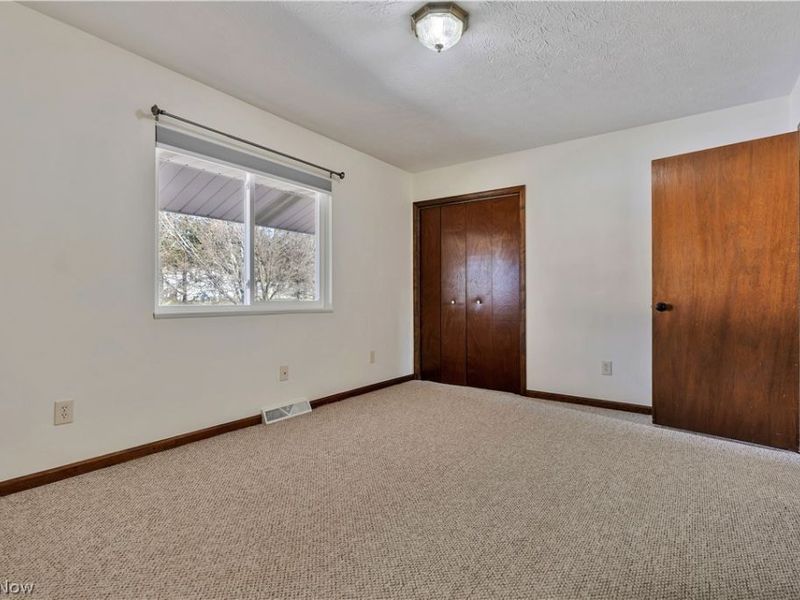 4522-4526 Camelot Circle, Uniontown, OH 44685 Photo 7