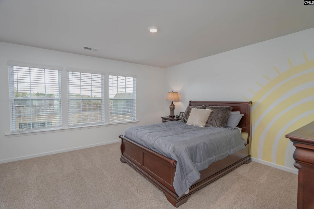 140 Rushton Drive  Photo 15