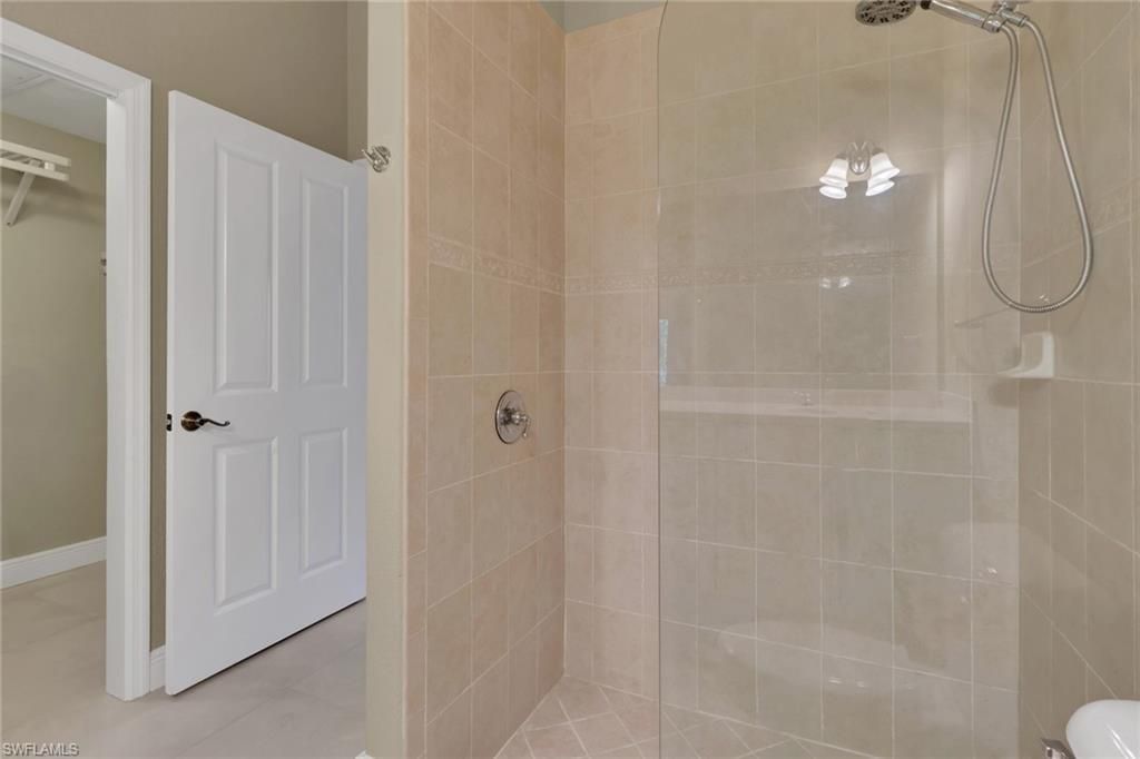 3555 Avion Woods Ct, Unit 501, Naples, FL 34104 Photo