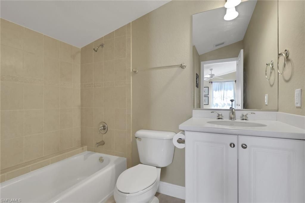 3555 Avion Woods Ct, Unit 501, Naples, FL 34104 Photo