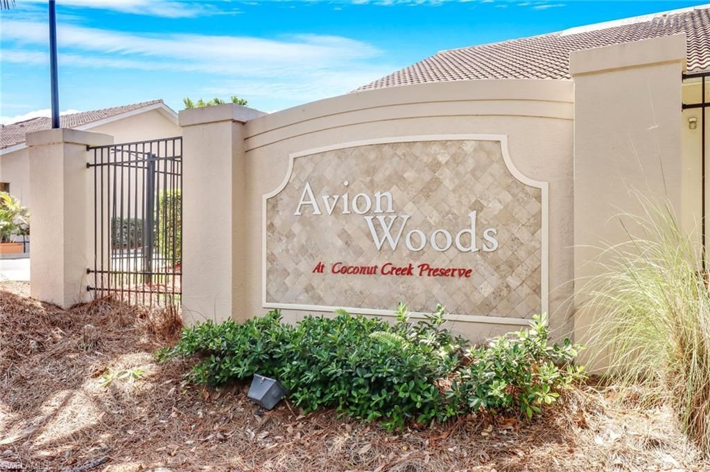 3555 Avion Woods Ct, Unit 501, Naples, FL 34104 Photo