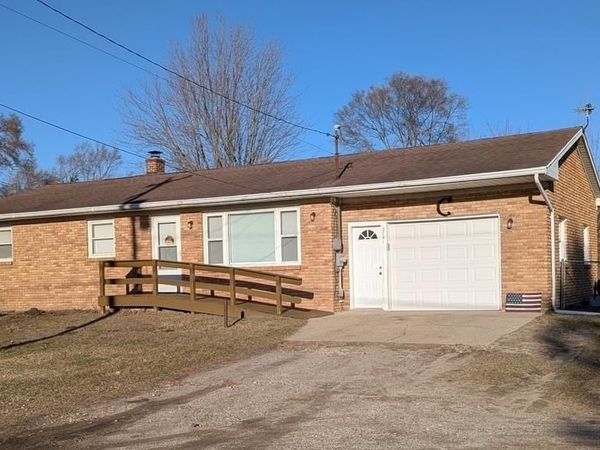 3741 Shepherd Road S, Mt Pleasant, MI 48858