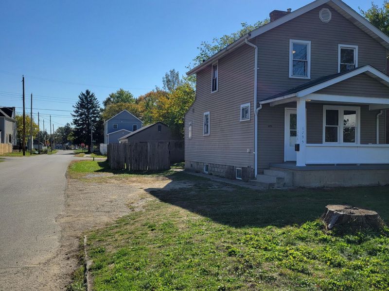 1295 Minnesota Avenue, Columbus, OH 43211 Photo 8