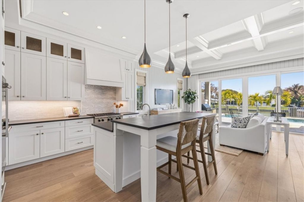 21 Royal Palm Point, Unit C, Vero Beach, FL 32960 Photo