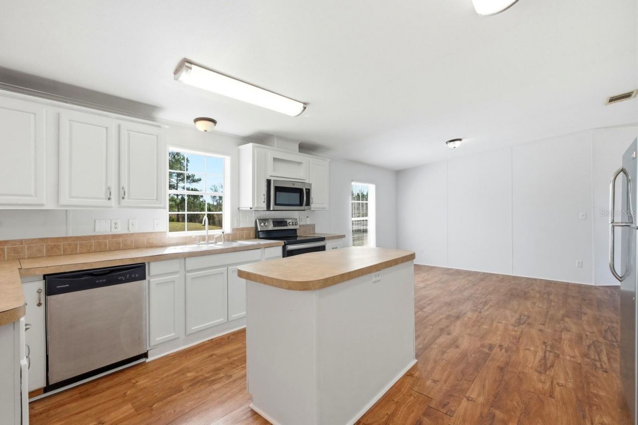 299 Cayenne Street, Interlachen, FL 32148 Photo