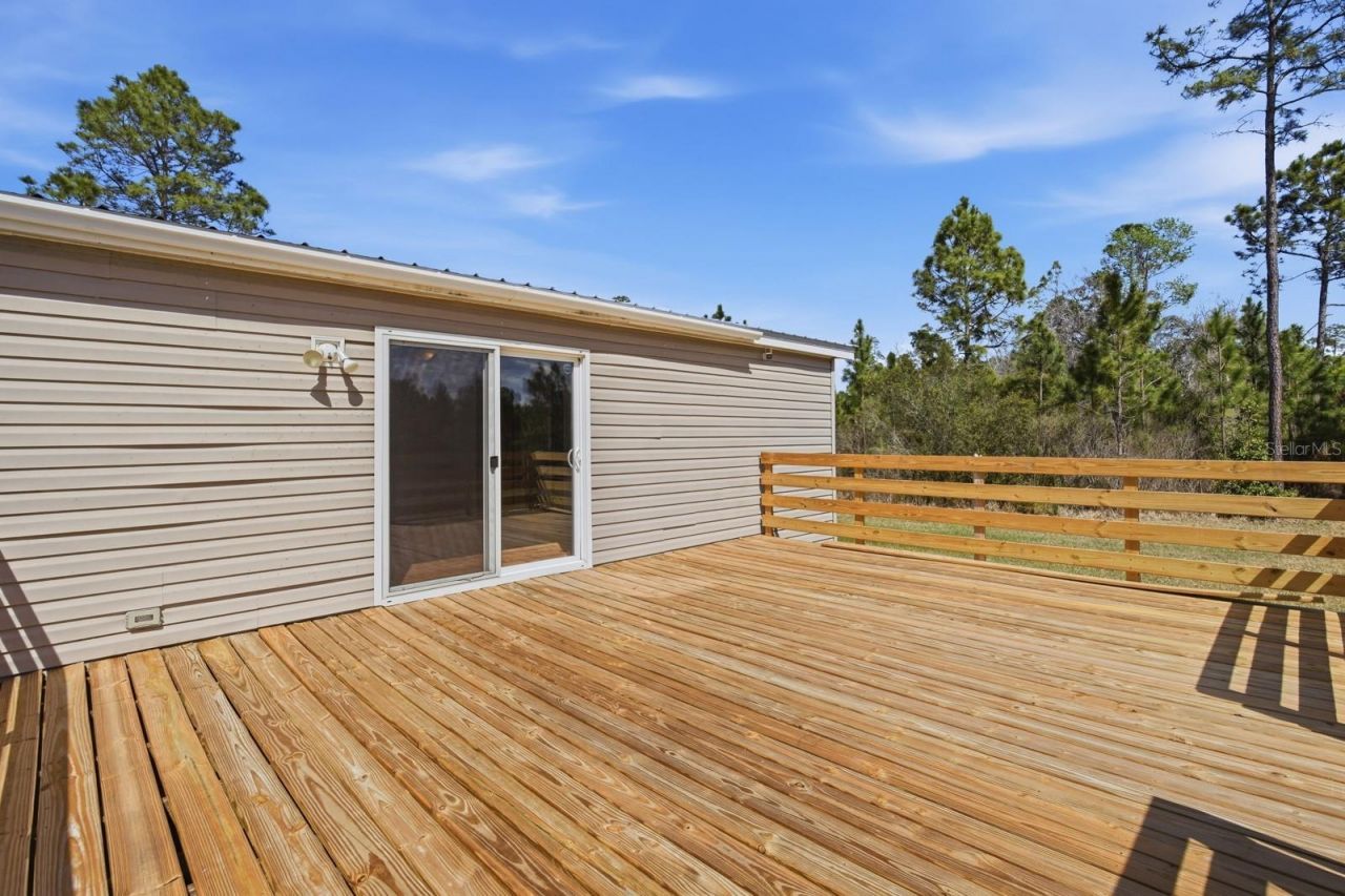 299 Cayenne Street, Interlachen, FL 32148 Photo