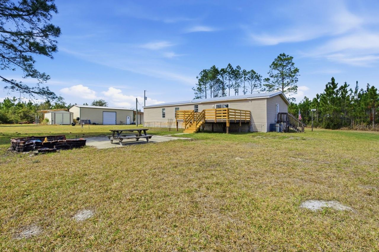 299 Cayenne Street, Interlachen, FL 32148 Photo