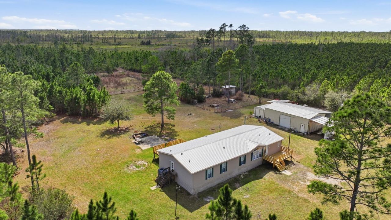 299 Cayenne Street, Interlachen, FL 32148 Photo