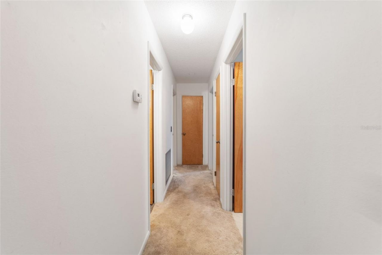 10496 SE Sunset Harbor Road, Summerfield, FL 34491 Photo