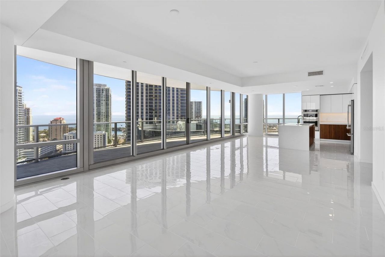 400 Central Avenue, Unit 2307, Saint Petersburg, FL 33701 Photo