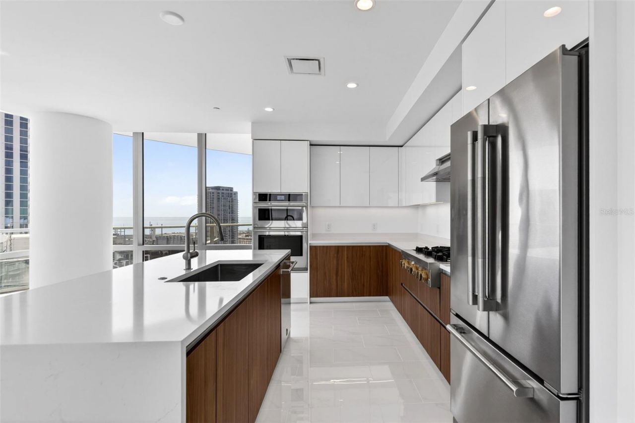 400 Central Avenue, Unit 2307, Saint Petersburg, FL 33701 Photo