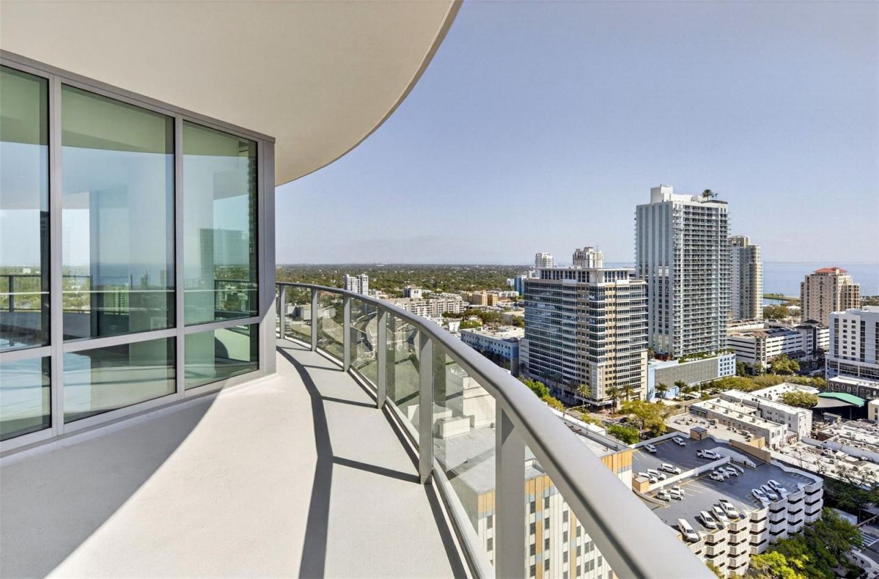 400 Central Avenue, Unit 2307, Saint Petersburg, FL 33701 Photo
