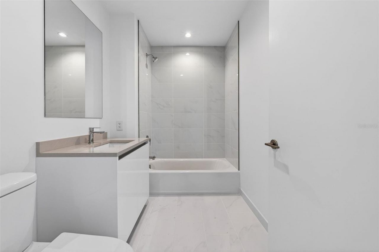 400 Central Avenue, Unit 2307, Saint Petersburg, FL 33701 Photo