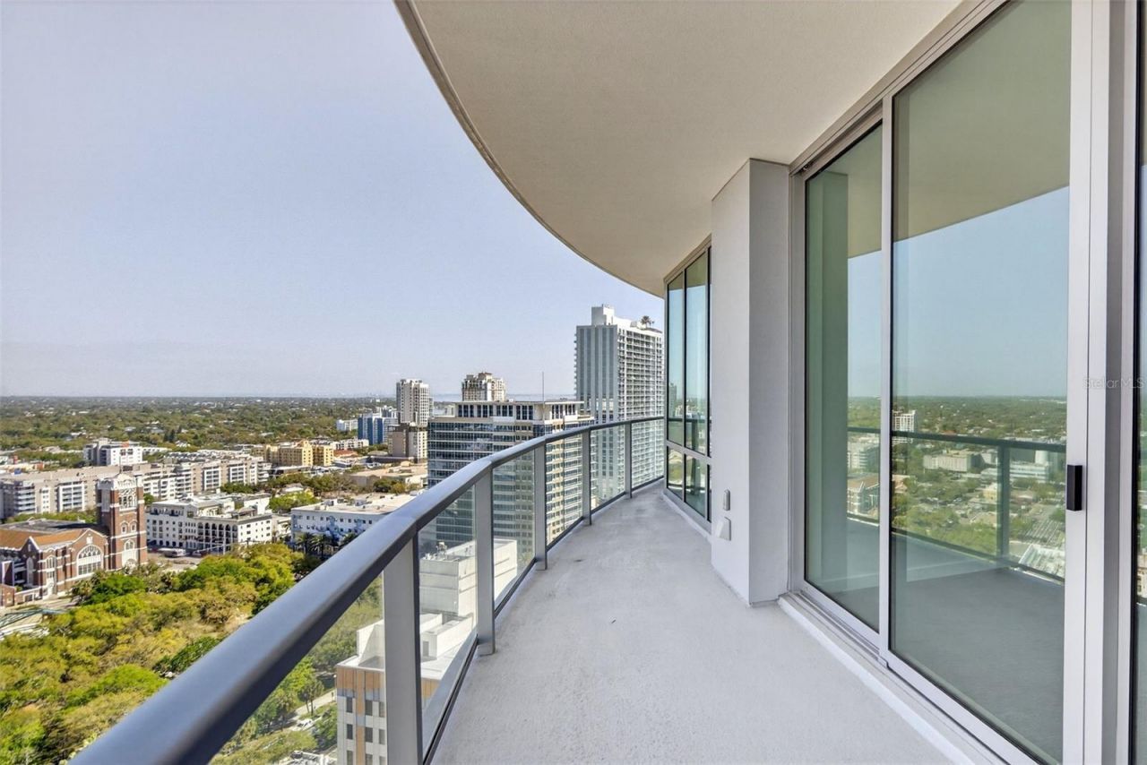 400 Central Avenue, Unit 2307, Saint Petersburg, FL 33701 Photo