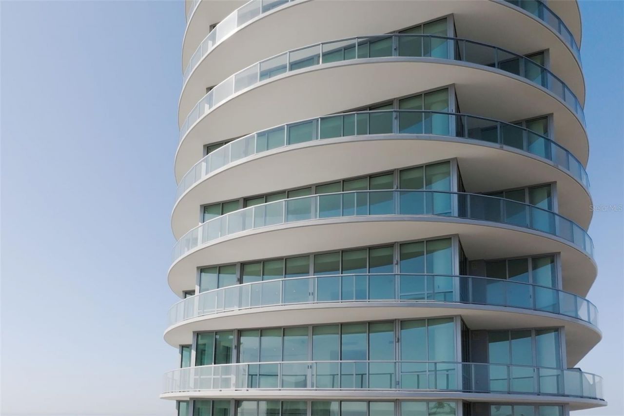 400 Central Avenue, Unit 2307, Saint Petersburg, FL 33701 Photo