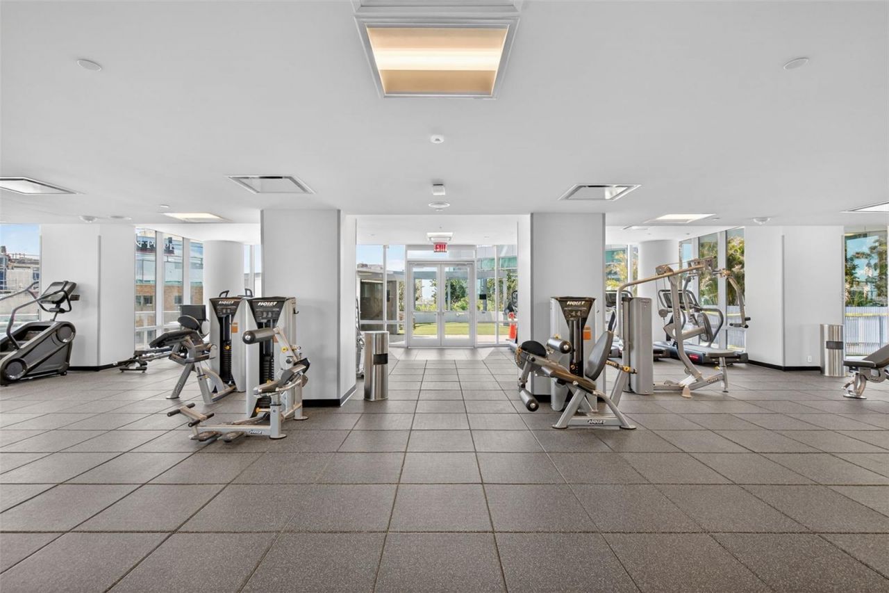 400 Central Avenue, Unit 2307, Saint Petersburg, FL 33701 Photo