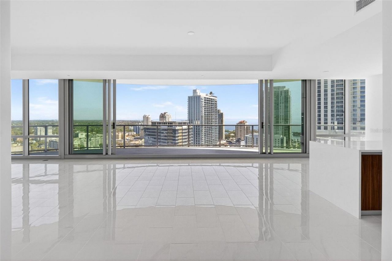 400 Central Avenue, Unit 2307, Saint Petersburg, FL 33701 Photo