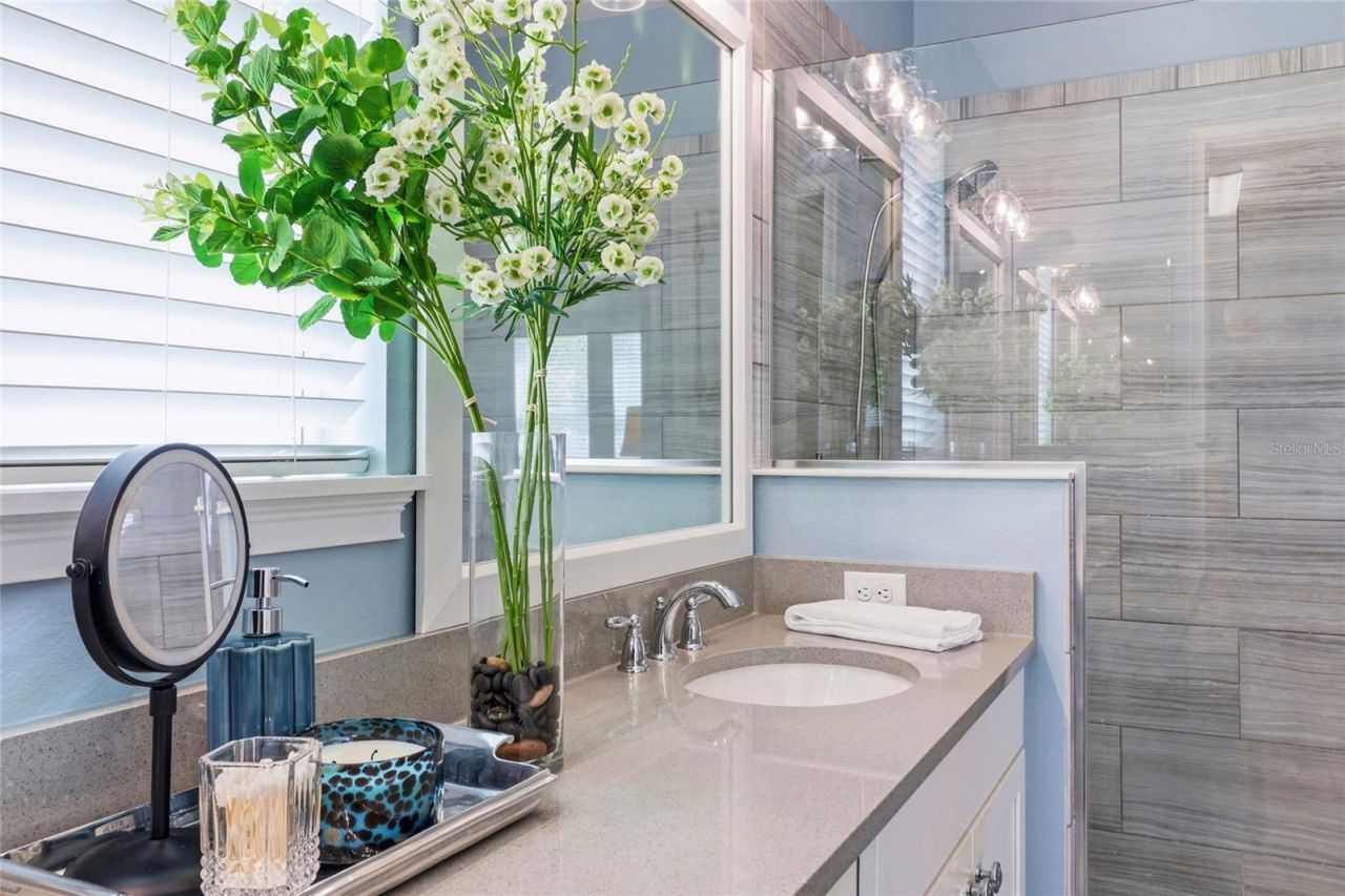 5225 Asher Court , Sarasota, FL 34232 Photo